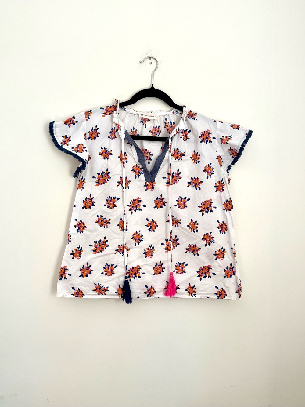 The Impeccable Pig Boho Floral Flutter Sleeve Tassel Blouse Top White Small